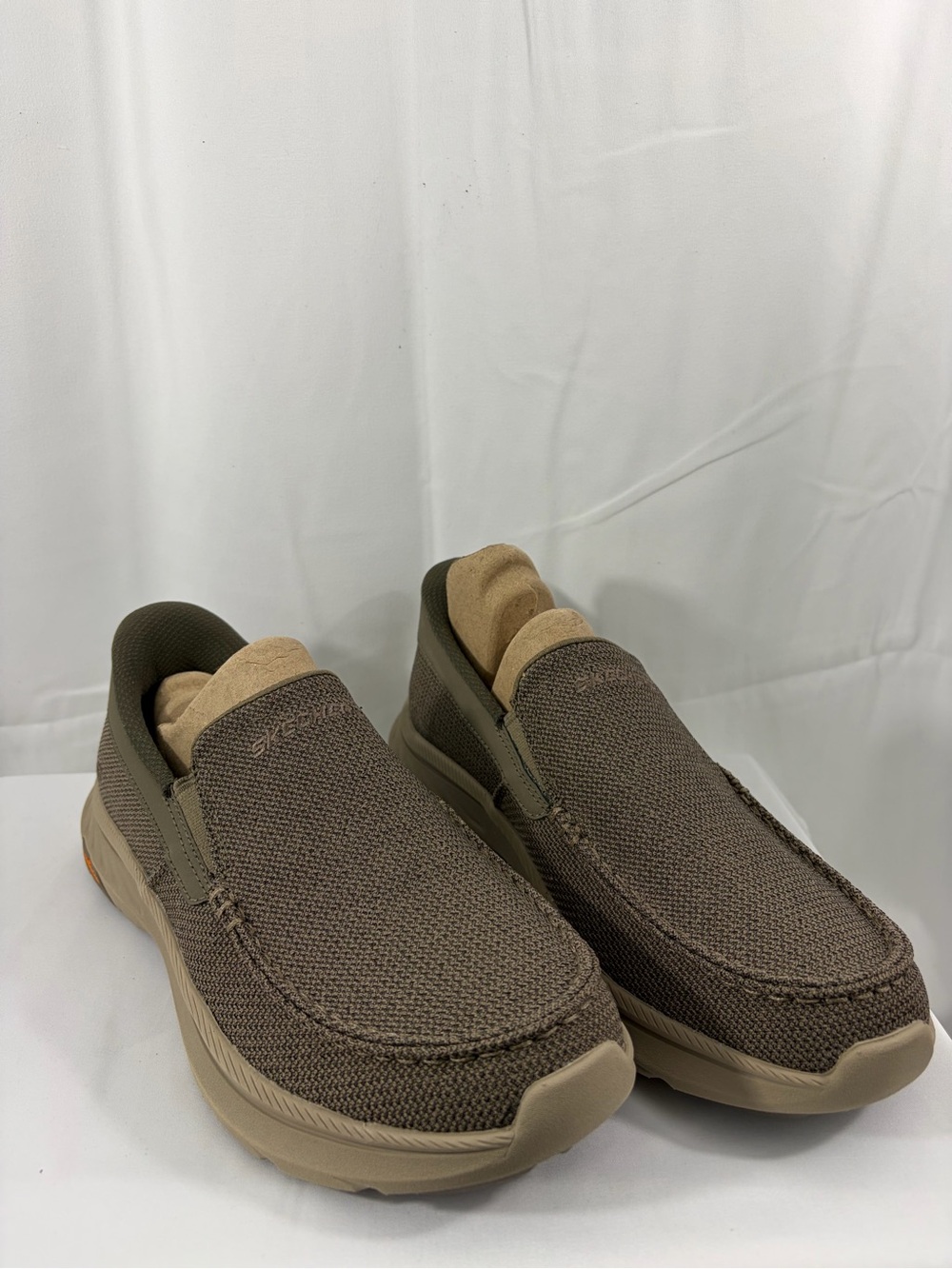 NWT Skechers Goodyear Men’s Size 7 Brown Casual Slip-On Shoes